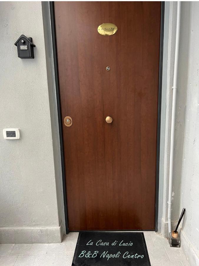 Napoli Centro-La Casa Di Lucio Bed & Breakfast Dış mekan fotoğraf